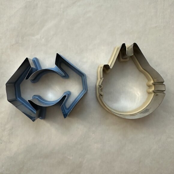 8 pc Star Wars Cooking Bundle / 2 Cookbooks and 6 Cookie Cutters - Picture 9 of 12